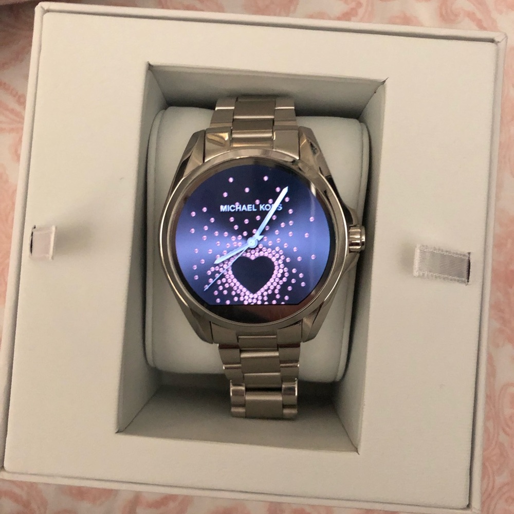 📍SOLD 📍New Michael Kors smart watch